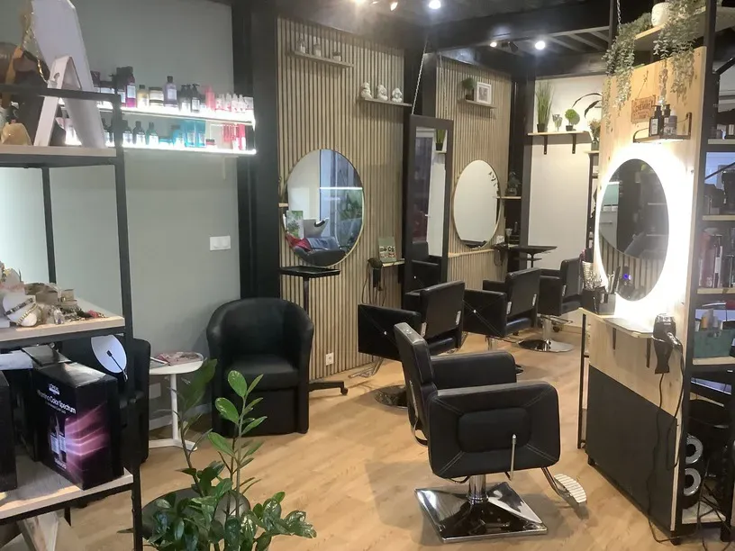O2 Salon - Coiffure et Onglerie et Beauté à Léognan (1)